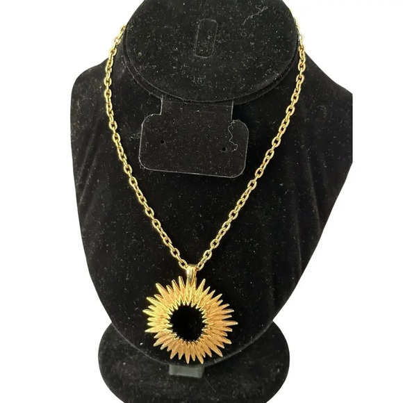 Sarah Jewelry - Sarah Coventry Outer Goldtone Sunburst Charm Necklace